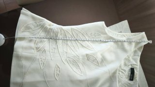 Top blanco Nicchi bordado hojas