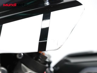 YAMAHA YZF R1