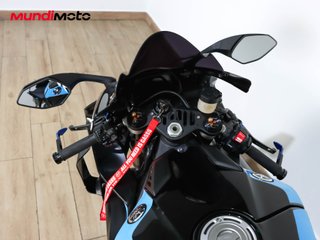 YAMAHA YZF R1