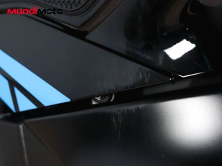 YAMAHA YZF R1