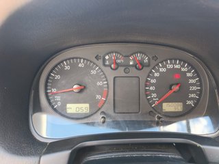 Volkswagen Golf 2003
