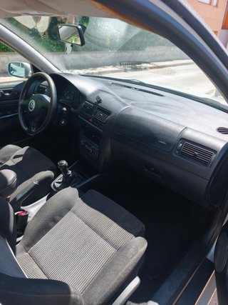 Volkswagen Golf 2003