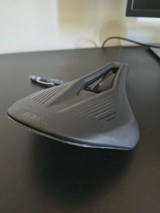 Sillín Fizik Argo Vento R1 Negro