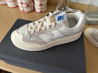 New Balance CT302 Beige/Blanco