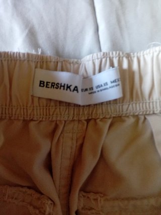 Bermudas Cargo Beige Bershka Talla XS