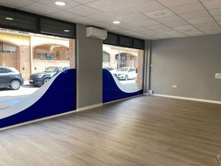 Local comercial en alquiler en Centro Ciudad en Paterna