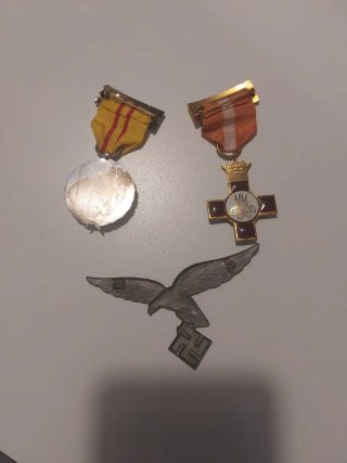 Legion condor Lote Medallas y Emblema Luftwaffe