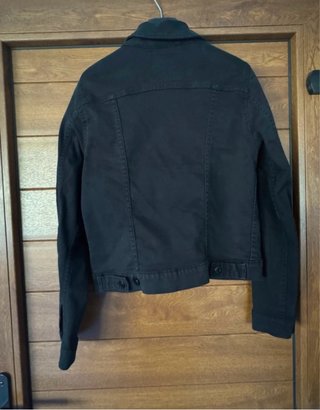 Cazadora vaquera Levi's negra