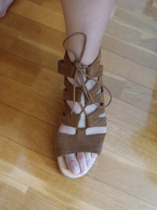 Sandalias gladiador marrones