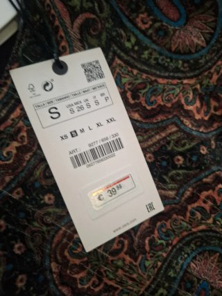 Vestido Zara estampado paisley manga larga