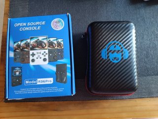 Consola Portátil Retro R36PRO