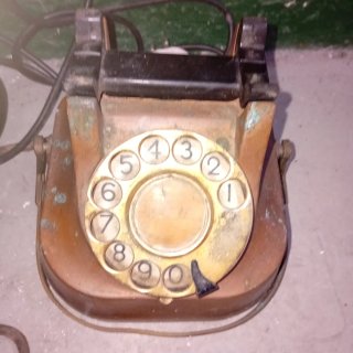 Teléfono antiguo de disco