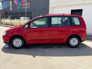 Volkswagen Touran DISTINTIVO B 2004