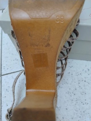 Sandali con zeppa Bata donna