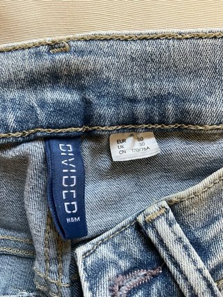 Vaqueros H&M Desgastados Talla 30