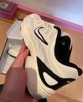 Nike P6000 Beige/Negro