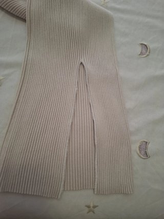 Vestido beige de punto sin mangas