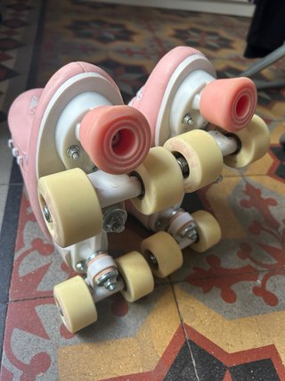 Patines artísticos rosas talla 39