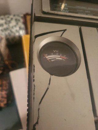 Radiocasete Sanyo Plata y Negro