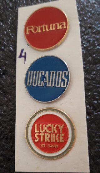 Lote de pins marcas internacionales I