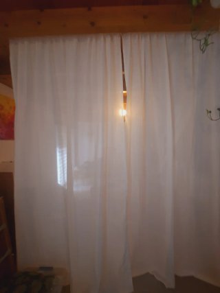 Cortina de ikea y barra de madera