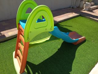 Tobogán Feber grande piscina niños