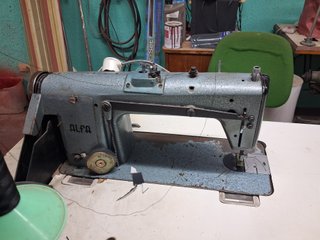 Máquina de coser Alfa 157