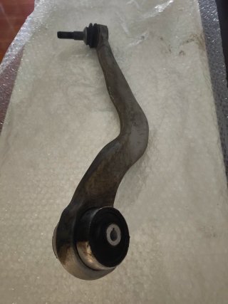 Brazo tirante con hidráulico derecho BMW f22