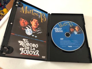 2 DVDs: Aquí Huele a Muerto y El Robo de la Jojoya