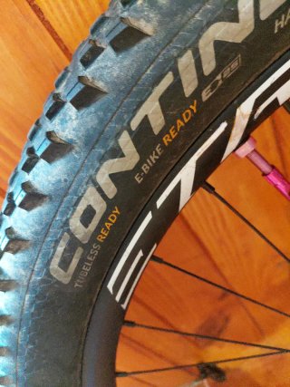 Rueda 27.5 Continental Cross King