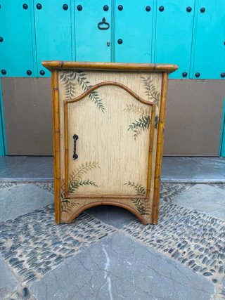 Mesita auxiliar caña bambú y madera