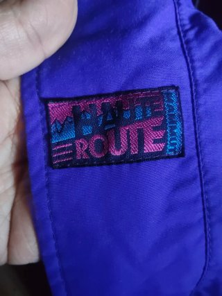 Chaqueta Mammut Gore-Tex azulon y negra