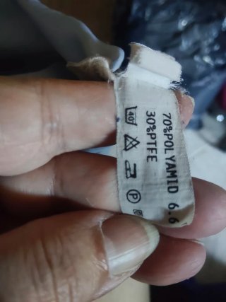 Chaqueta Mammut Gore-Tex azulon y negra