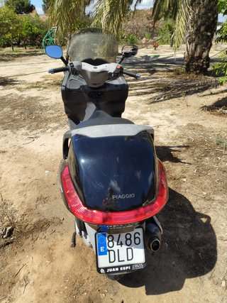 Piaggio X8 125 c.c. Maxi Scooter