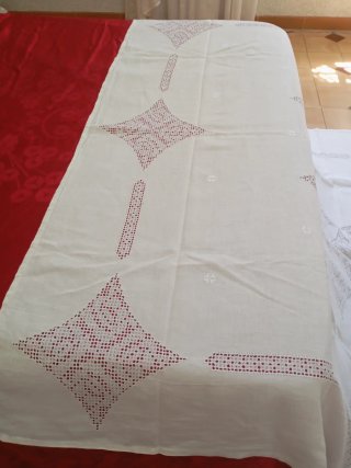 Mantel Lino Bordado Deshilado Lagartera artesanal