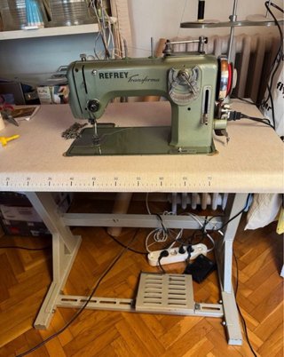 Máquina de coser Refrey Transforma