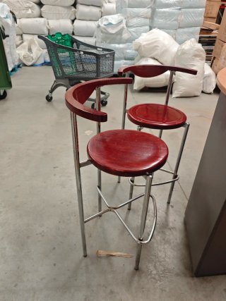 Par de taburetes vintage madera y metal