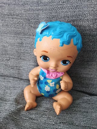 Muñeca Bebé Llorón con disfraz mariquita
