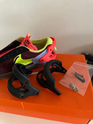 Nike Acronym zapatillas rojas y amarillas