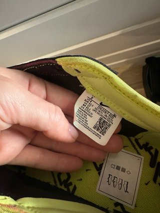 Nike Acronym zapatillas rojas y amarillas