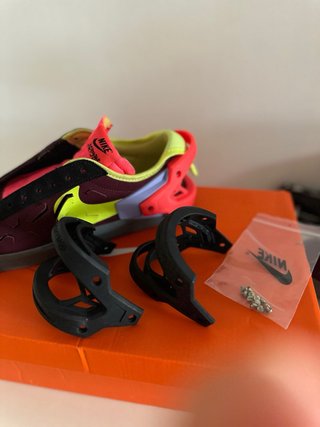 Nike Acronym zapatillas rojas y amarillas