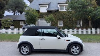 MINI Cooper Cabrio