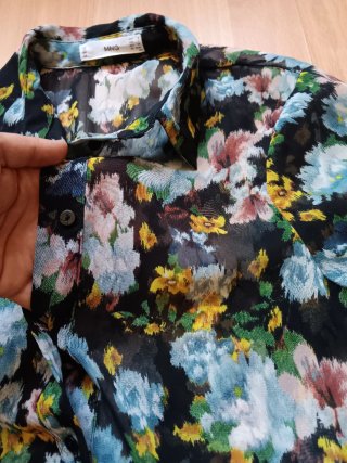 Vestido Mango floral talla S