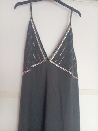 Vestido largo Mango negro con detalles