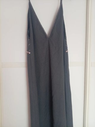 Vestido largo Mango negro con detalles