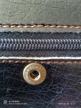 Cartera de piel HLB negra