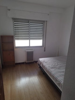 Habitacion disponible en parque Catalunya torrejón