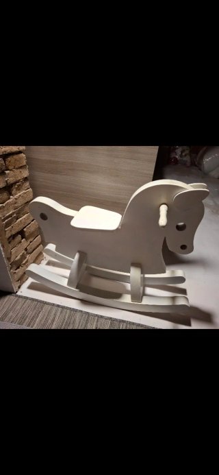 Caballo balancín de madera
