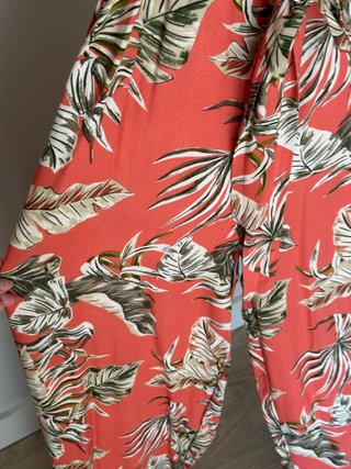 Mono Mango Coral Estampado Hojas Talla M
