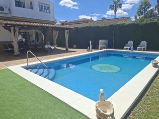 Chalet en venta en Montequinto en Dos Hermanas